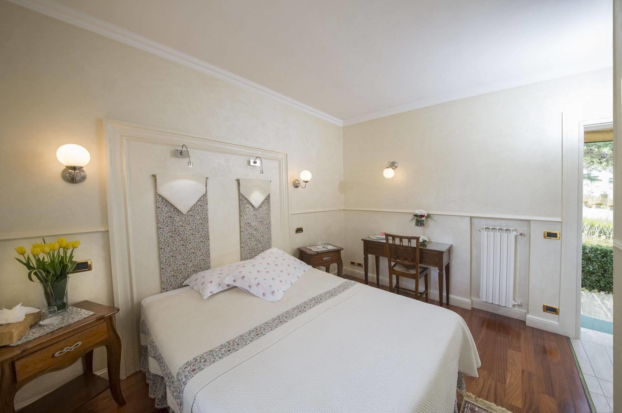 Hotel La Rescossa Mira Buitenkant foto