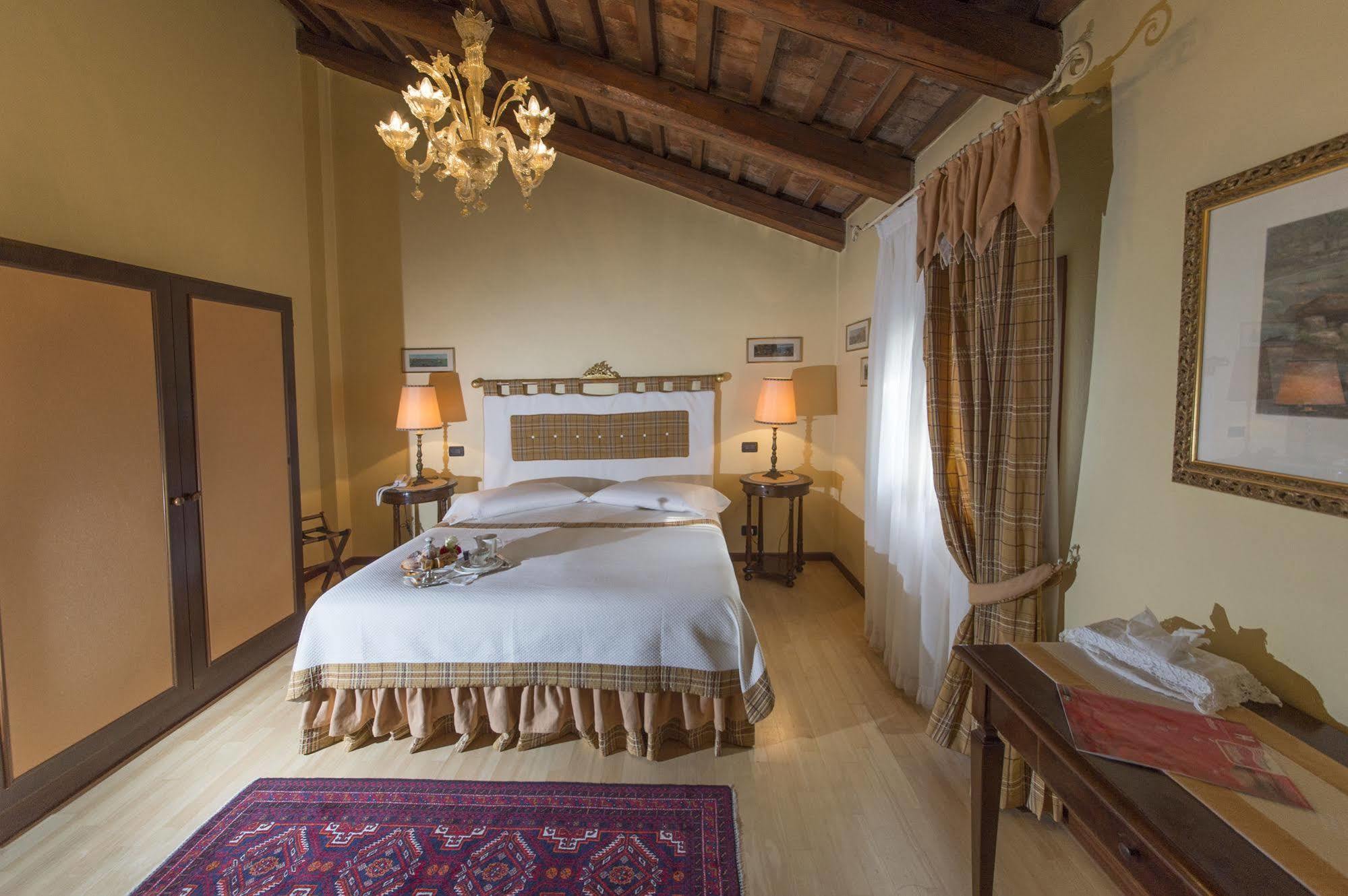 Hotel La Rescossa Mira Buitenkant foto